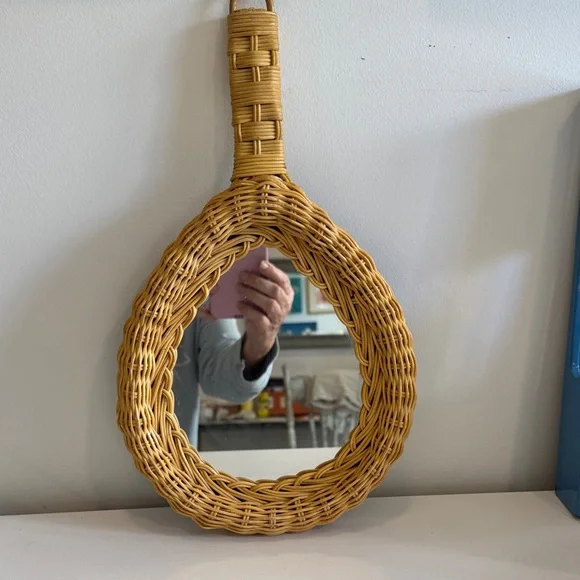 Vintage/Retro Beachy Boho Handheld Wicker Mirror - Picture 2 of 8